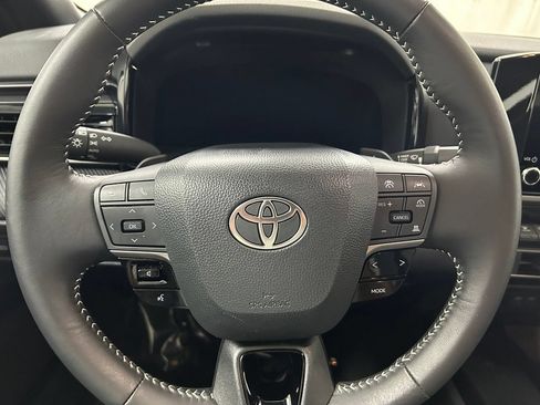 Used 2026 Toyota Camry SE w/ Convenience Package FWD image 18