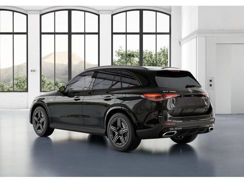 Used 2026 Mercedes-Benz GLC 350e 4MATIC image 29