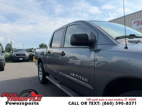 Used 2014 Nissan Titan SV w/ SV Value Truck Package AWD/4WD image 2