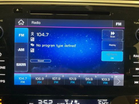 Used 2019 Subaru Outback 2.5i Premium image 23