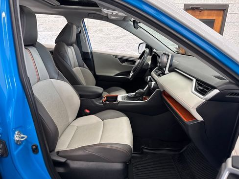 Certified 2019 Toyota RAV4 Adventure w/ Cold Weather Package AWD/4WD image 51