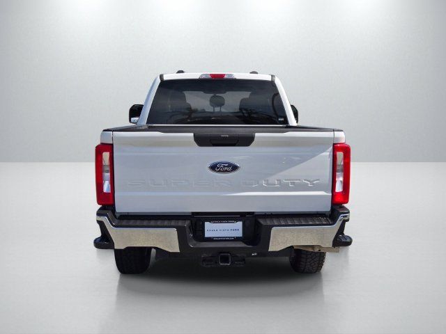 Used 2024 Ford F250 XLT w/ FX4 Off-Road Package AWD/4WD image 5