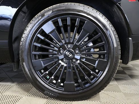 Certified 2025 Hyundai Santa Fe Calligraphy image 23