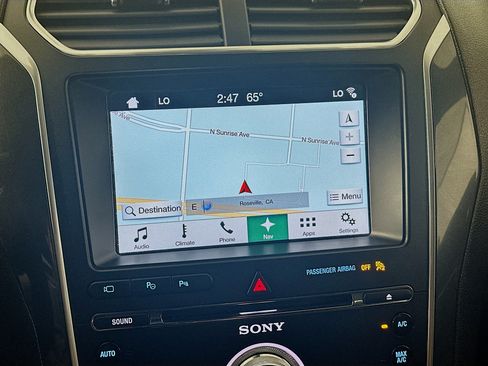 Used 2017 Ford Explorer Limited w/ Equipment Group 301A FWD image 22