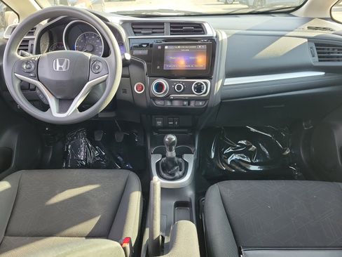 Used 2017 Honda Fit EX image 9