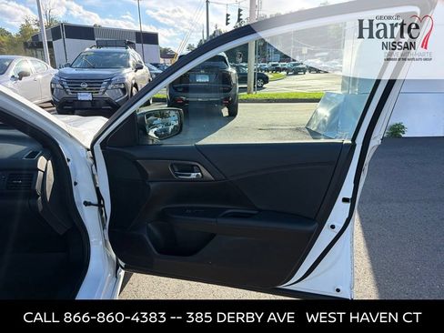 Used 2017 Honda Accord Sport Special Edition image 30