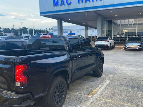 Used 2026 Chevrolet Colorado W/T w/ WT Custom Package RWD image 4
