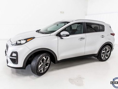 Used 2020 Kia Sportage EX image 3