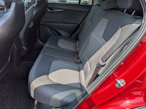 Used 2025 Kia Niro LX FWD image 29