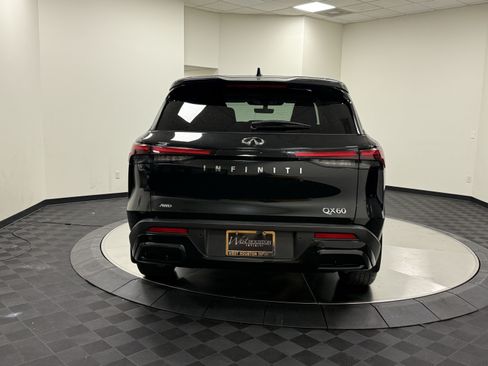 Certified 2025 INFINITI QX60 Pure AWD/4WD image 6