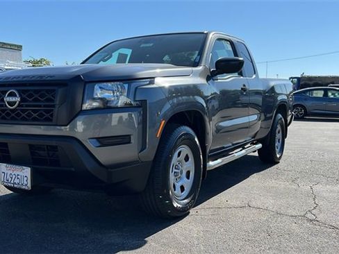 Used 2023 Nissan Frontier S w/ Technology Package image 9