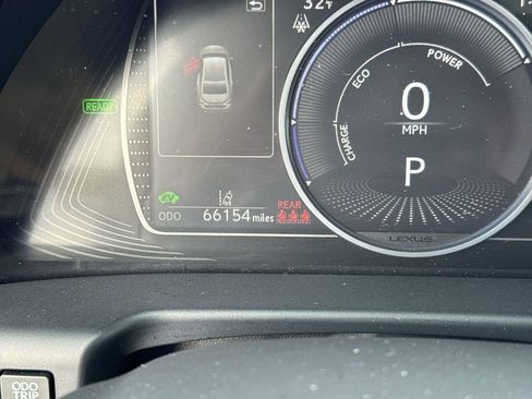 Used 2022 Lexus ES 300h w/ Premium Package image 12