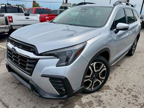 Used 2023 Subaru Ascent Limited AWD/4WD image 2