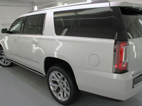 Used 2018 GMC Yukon XL Denali w/ Denali Ultimate Package image 16