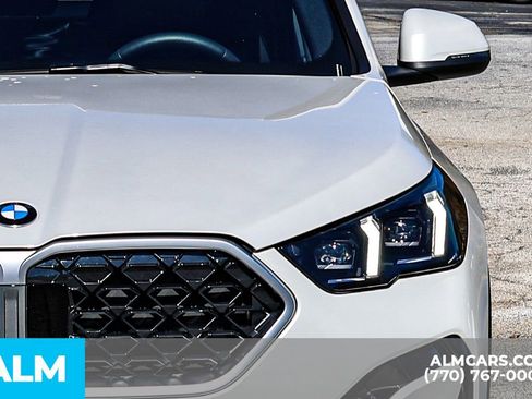 Used 2026 BMW X2 xDrive28i image 16