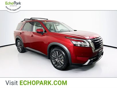 Used 2024 Nissan Pathfinder SL w/ SL Premium Package