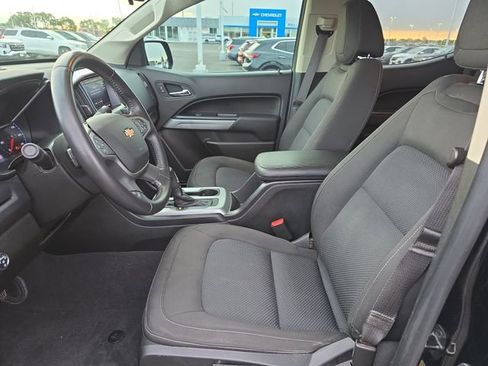 Used 2019 Chevrolet Colorado LT w/ LT Convenience Package RWD image 12