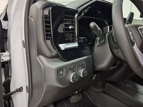 New 2026 GMC Sierra 2500 SLE w/ SLE Value Package; image 18