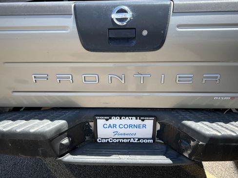 Used 2002 Nissan Frontier XE image 16