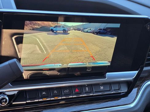 New 2026 GMC Sierra 1500 SLE image 8