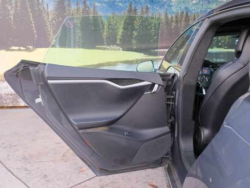 Used 2017 Tesla Model S 100D image 36