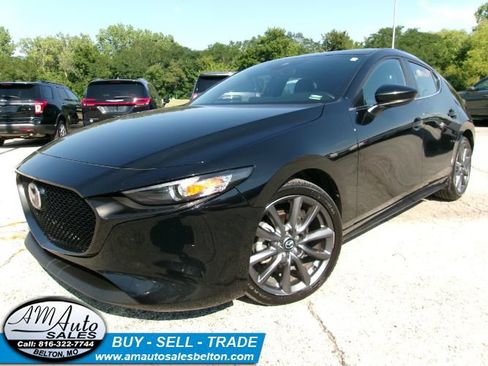 Used 2023 MAZDA MAZDA3 s FWD image 1