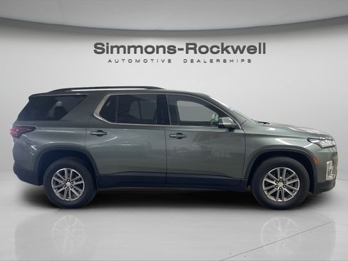 Used 2022 Chevrolet Traverse LT AWD/4WD image 6