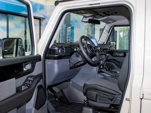 Used 2024 INEOS Grenadier image 13