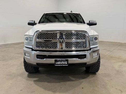 Used 2013 RAM 2500 Laramie w/ Convenience Group AWD/4WD image 3