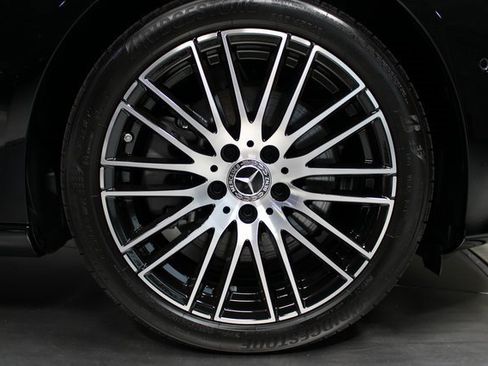 Used 2024 Mercedes-Benz C 300 Sedan image 33