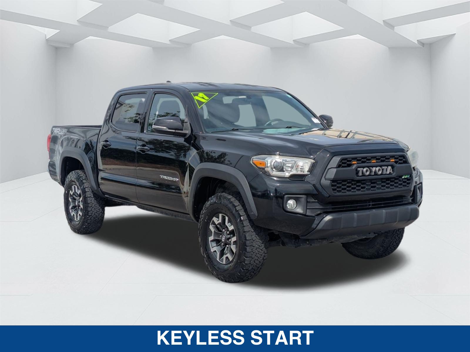 Used 2017 Toyota Tacoma TRD Off-Road w/ Tow Package (A/T) AWD/4WD image 3