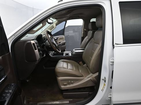 Used 2015 GMC Sierra 2500 Denali w/ Duramax Plus Package AWD/4WD image 11