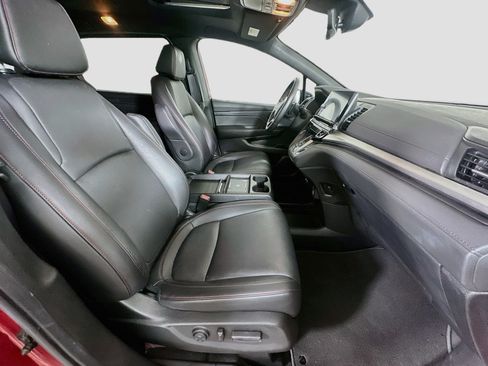 Used 2025 Honda Odyssey Sport-L image 32