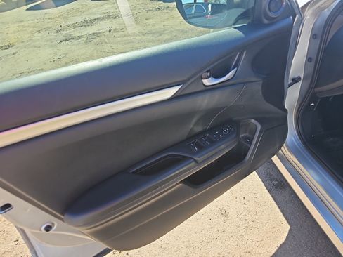 Used 2020 Honda Civic Sport image 11