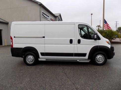 Used 2023 RAM ProMaster 2500 image 9