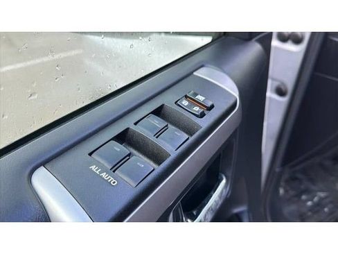 Certified 2024 Toyota 4Runner SR5 AWD/4WD image 15
