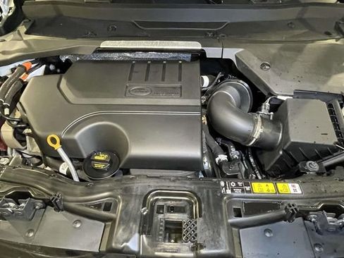 Used 2023 Land Rover Discovery Sport SE R-Dynamic AWD/4WD image 17