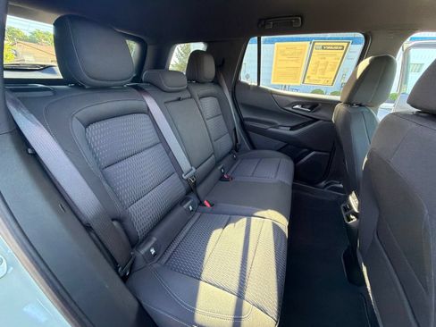 Used 2025 Chevrolet Equinox LT FWD image 25