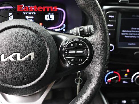 Used 2024 Kia Soul LX w/ Option Group 015 FWD image 16