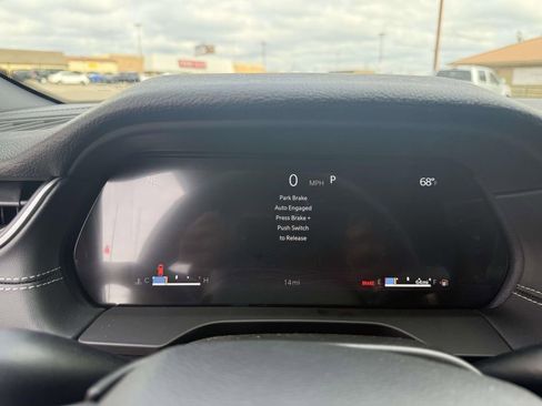 New 2026 Jeep Grand Cherokee L Laredo image 11