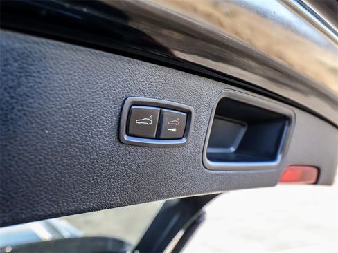 Used 2018 Porsche Macan image 13