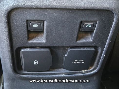 Used 2023 Ford Bronco Badlands image 12