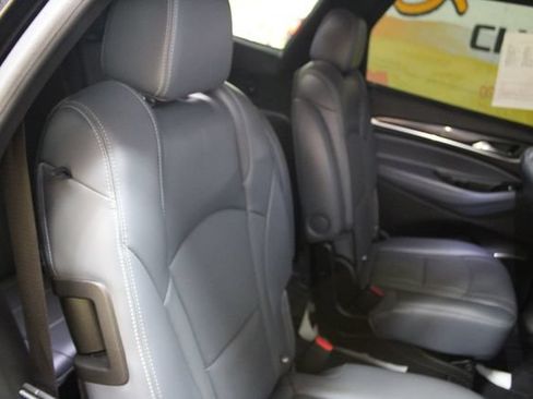 Used 2023 Buick Enclave Essence w/ Sport Touring Edition AWD/4WD image 9