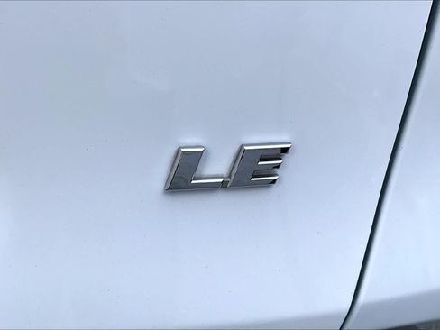 Certified 2023 Toyota RAV4 LE FWD image 10
