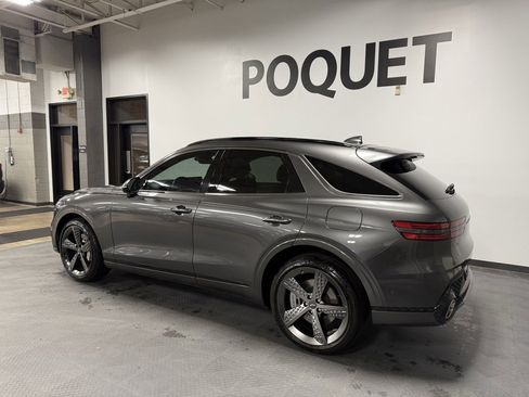 Used 2024 Genesis GV70 2.5T Sport Prestige w/ Sport Prestige Package image 6