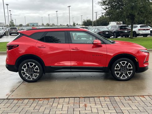 Used 2024 Chevrolet Blazer RS w/ Enhanced Convenience Package image 11