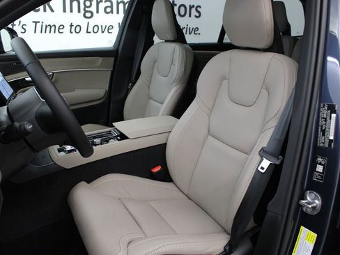 New 2026 Volvo XC90 T8 Ultra w/ Protection Package Premier AWD/4WD image 15