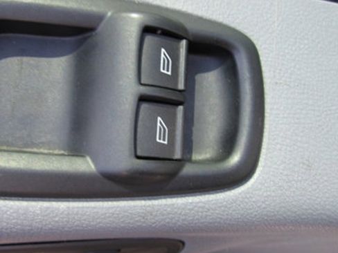 Used 2017 Ford Transit 350 XL image 8