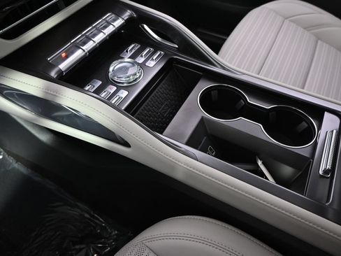 New 2026 Lincoln Nautilus Reserve w/ Jet Appearance Package AWD/4WD image 31