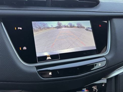 New 2026 Cadillac XT5 Luxury image 16